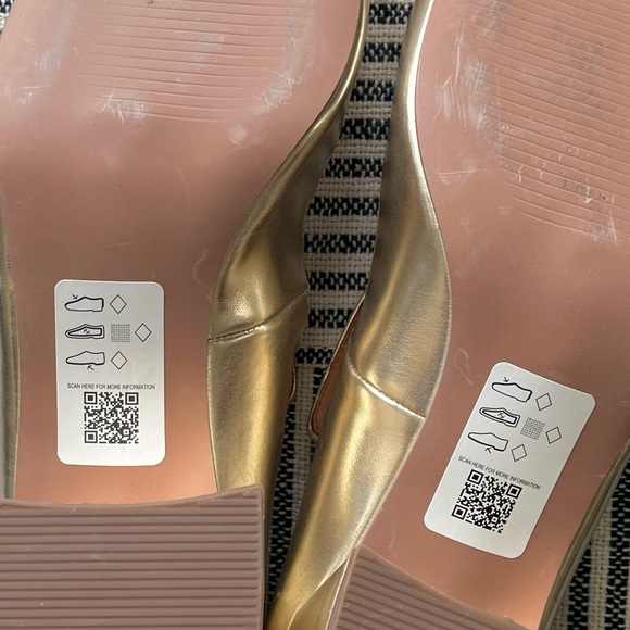 🆕 9 ASOS Design Selene Gold Metallic Mary Jane Chunky Square Heel NWT - Picture 10 of 10